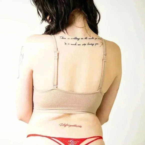 Secret Treasures Nude Sports Bra - M - Picture 4 of 6